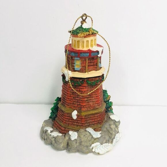 vintage 1996 lighthouse ornament plastic light weight 4 inches tall beach - Picture 4 of 6